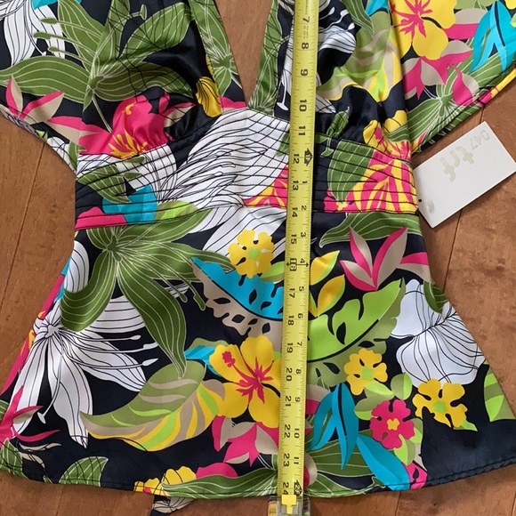 Zara Women’s Kimono Style Floral Top Sz M - Picture 9 of 9